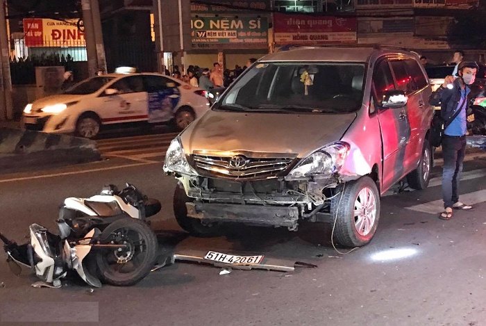 Chiêm bao thấy mình đi ô tô đâm xe máy