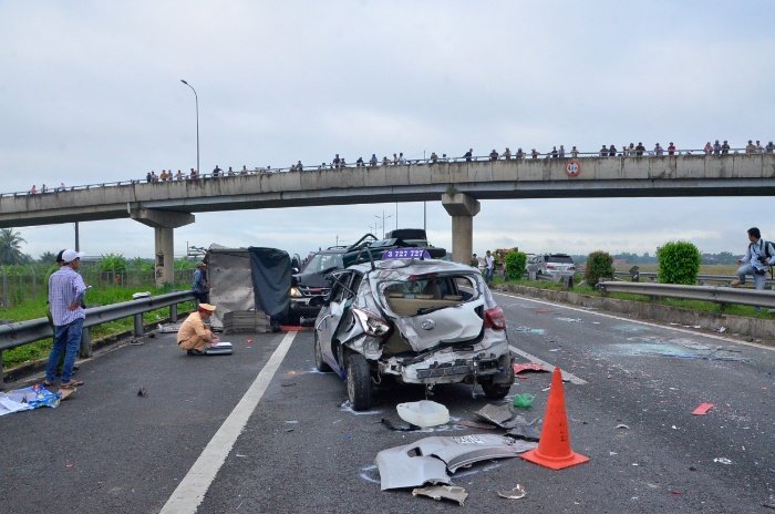 Chiêm bao thấy 2 ô tô đâm nhau nhưng không có người chết